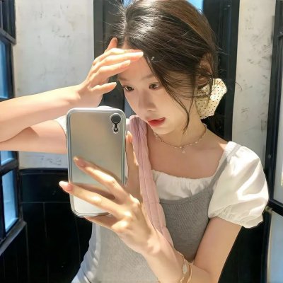 可爱的童年封面